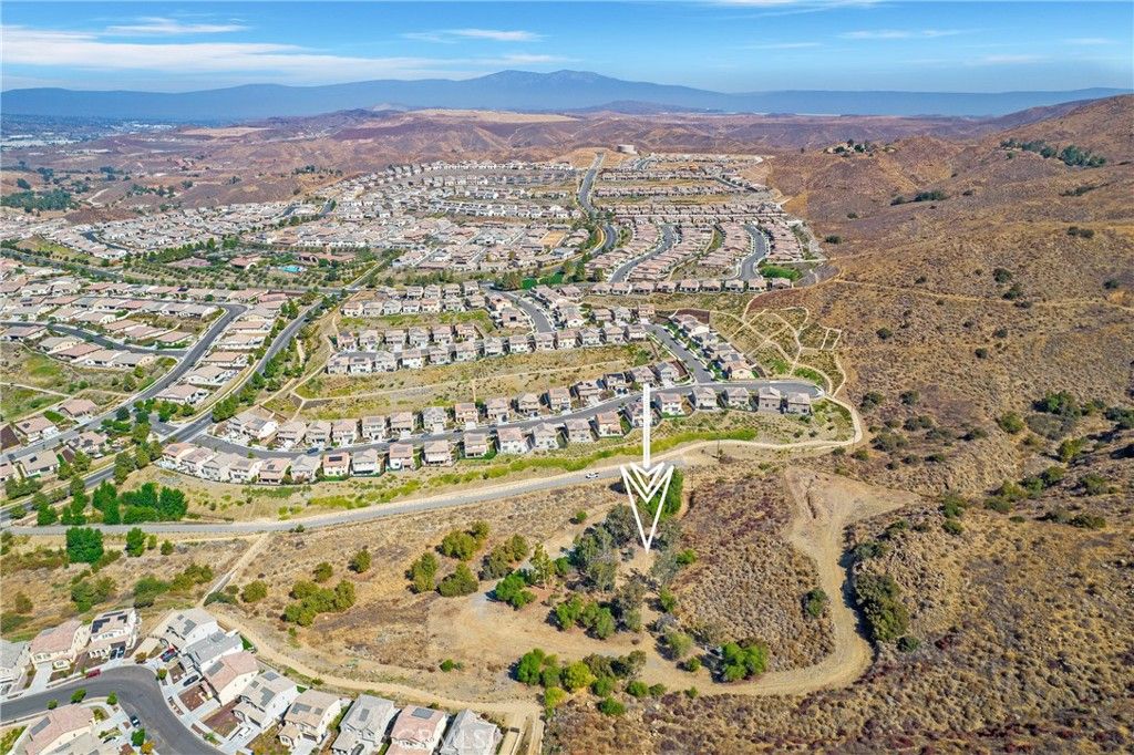 Image 19 of property listing at 11085 Canyon Circle, Corona, CA 92883