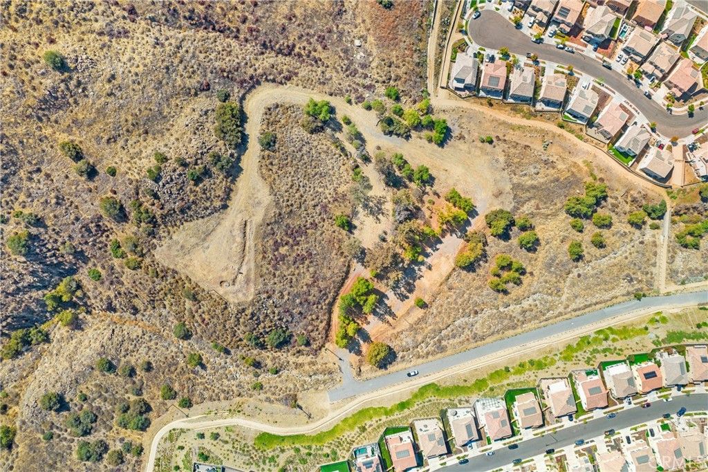 Image 23 of property listing at 11085 Canyon Circle, Corona, CA 92883