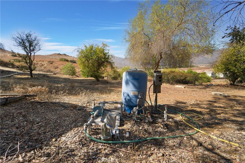 Image 29 of property listing at 11085 Canyon Circle, Corona, CA 92883