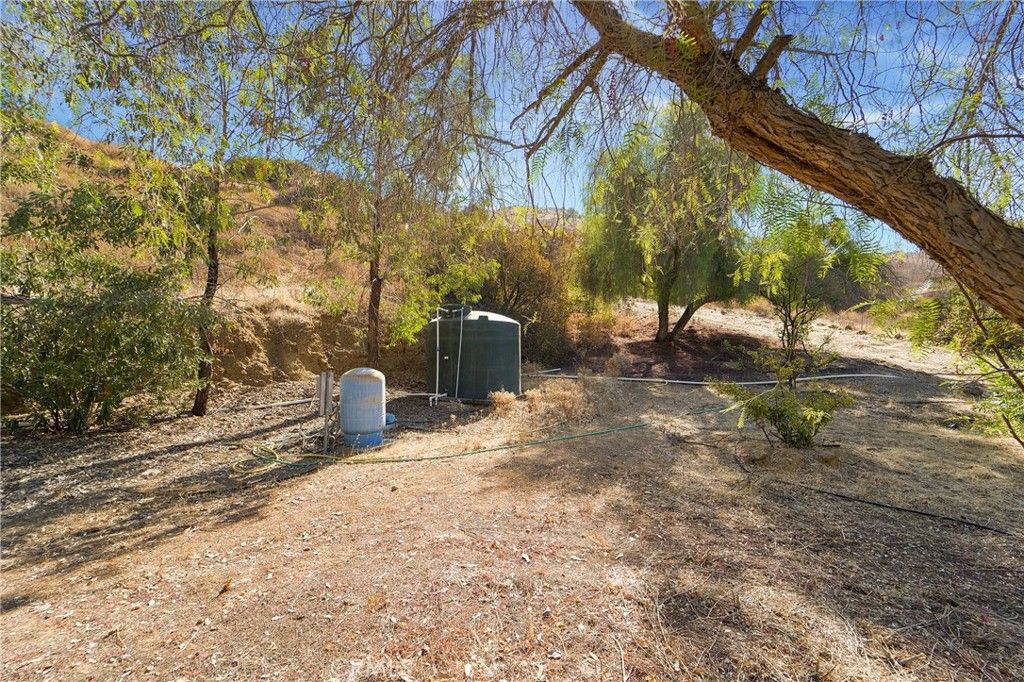 Image 34 of property listing at 11085 Canyon Circle, Corona, CA 92883