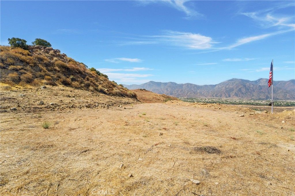 Image 41 of property listing at 11085 Canyon Circle, Corona, CA 92883