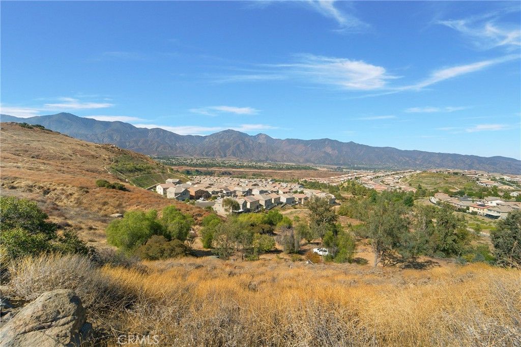 Image 43 of property listing at 11085 Canyon Circle, Corona, CA 92883