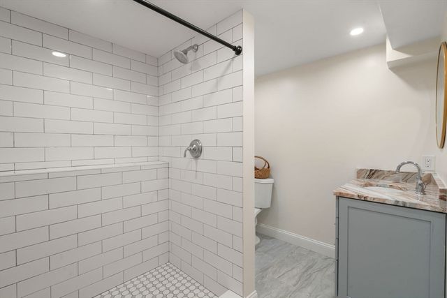 17 Minuteman Lane, Plymouth, MA 02360