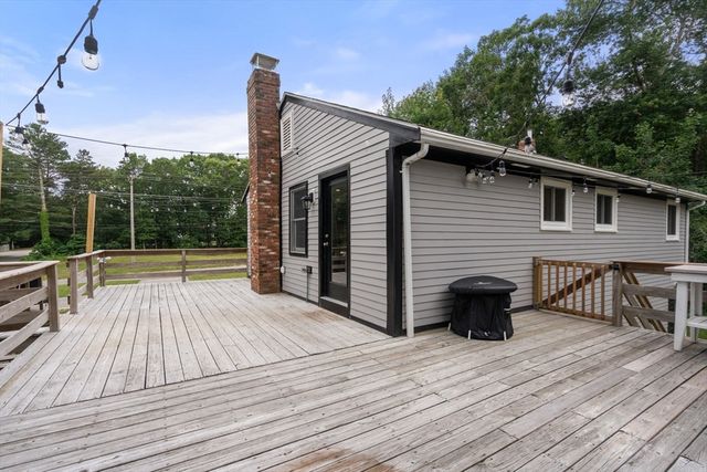 17 Minuteman Lane, Plymouth, MA 02360