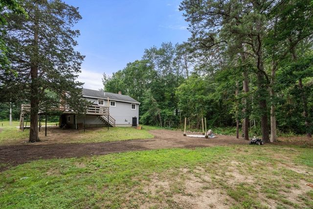 17 Minuteman Lane, Plymouth, MA 02360