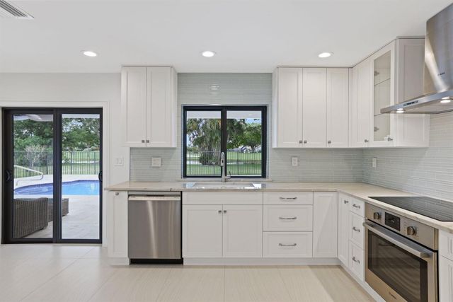 20195 Back 9 Drive, Boca Raton, FL 33498