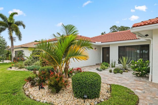 20195 Back 9 Drive, Boca Raton, FL 33498