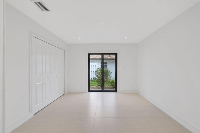 20195 Back 9 Drive, Boca Raton, FL 33498