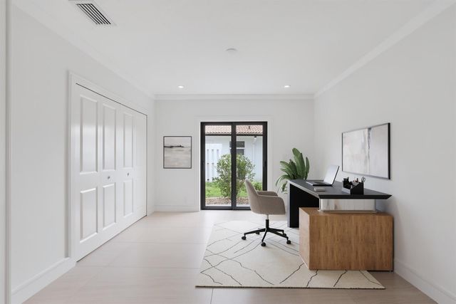 20195 Back 9 Drive, Boca Raton, FL 33498