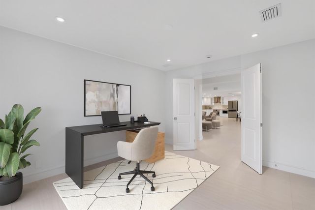 20195 Back 9 Drive, Boca Raton, FL 33498