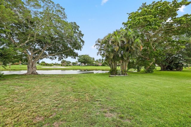 20195 Back 9 Drive, Boca Raton, FL 33498
