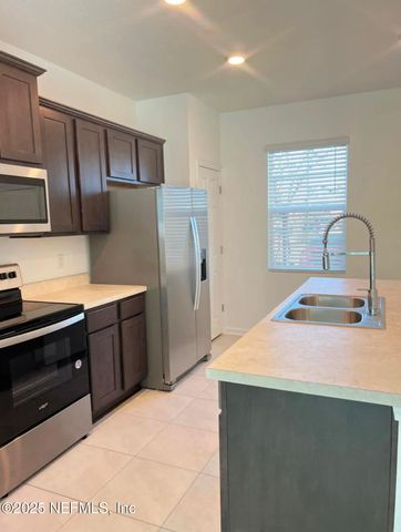 8368 RETROGRADE Road, Jacksonville, FL 32256