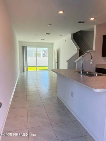 8368 RETROGRADE Road, Jacksonville, FL 32256