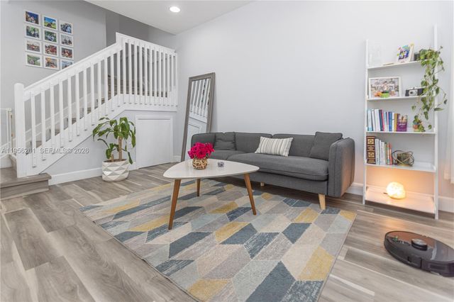 5203 NW 50th Ter, Tamarac, FL 33319