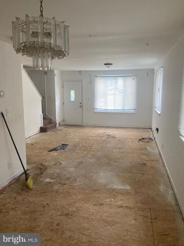 4013 CLAY PL NE, Washington, DC 20019