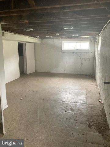 4013 CLAY PL NE, Washington, DC 20019