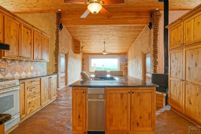 9496 County Rd 328, Westcliffe, CO 81252