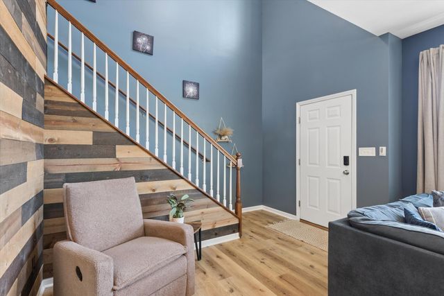 11419 Rhode Island Street, Crown Point, IN 46307