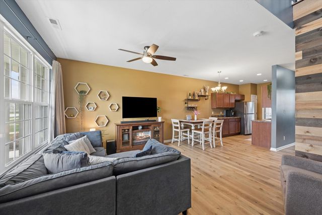 11419 Rhode Island Street, Crown Point, IN 46307