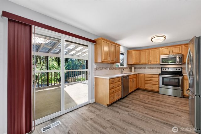 4613 S 318th Street, Auburn, WA 98001