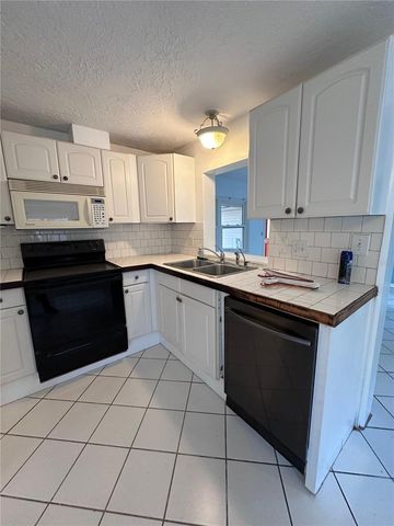 5505 16TH AVENUE S, Gulfport, FL 33707