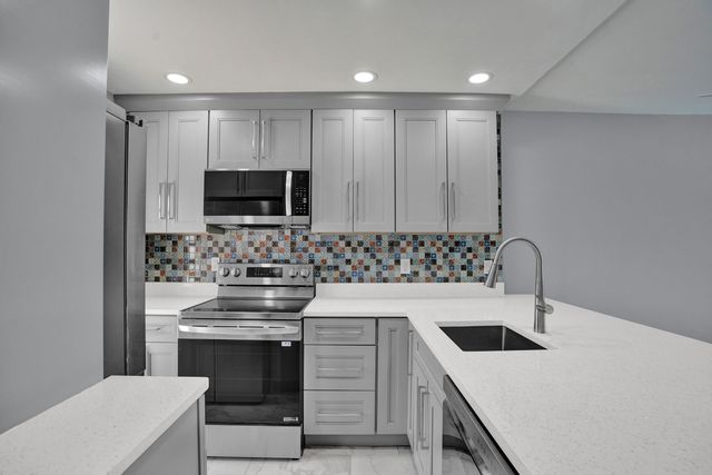 1481 S Ocean Blvd Apt 308, Pompano Beach, FL 33062