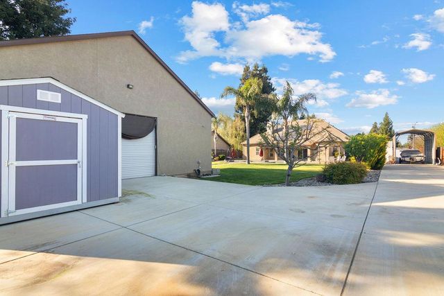 10528 Rio Sombra Dr, Oakdale, CA 95361