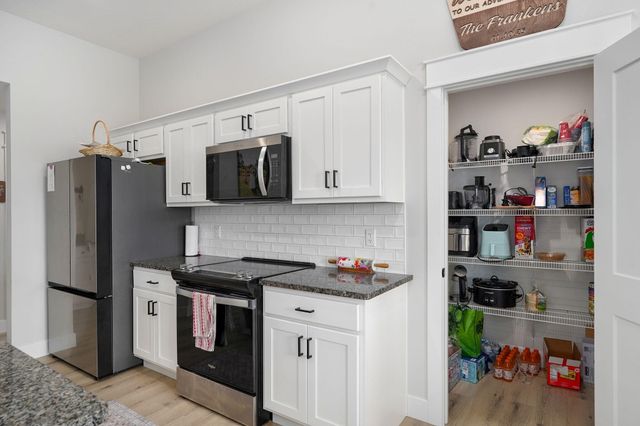 1312 N Maxine Avenue, Nixa, MO 65714