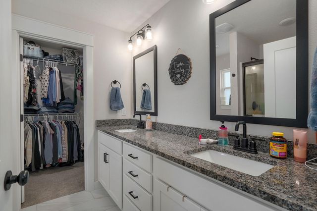 1312 N Maxine Avenue, Nixa, MO 65714