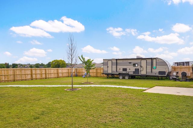 1312 N Maxine Avenue, Nixa, MO 65714