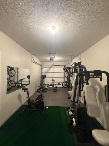 1312 N Maxine Avenue, Nixa, MO 65714
