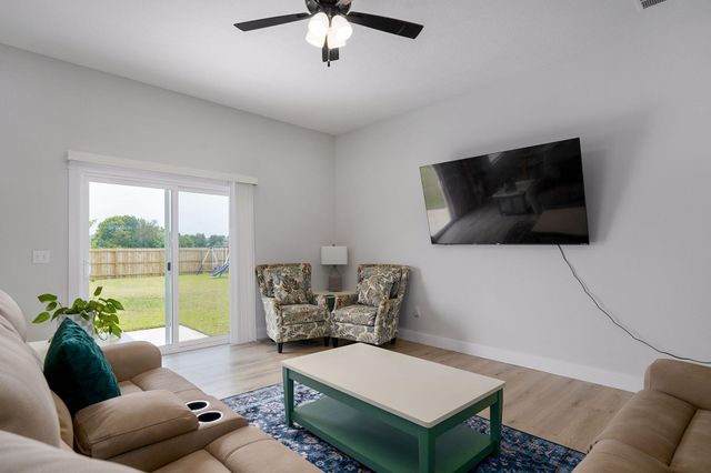 1312 N Maxine Avenue, Nixa, MO 65714