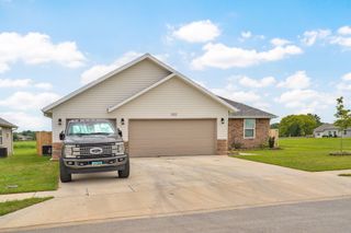1312 N Maxine Avenue, Nixa, MO 65714