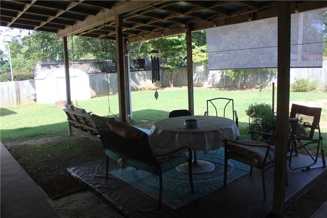 26 Sherwood Lane, Clarksville, AR 72830