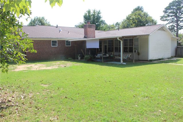 26 Sherwood Lane, Clarksville, AR 72830