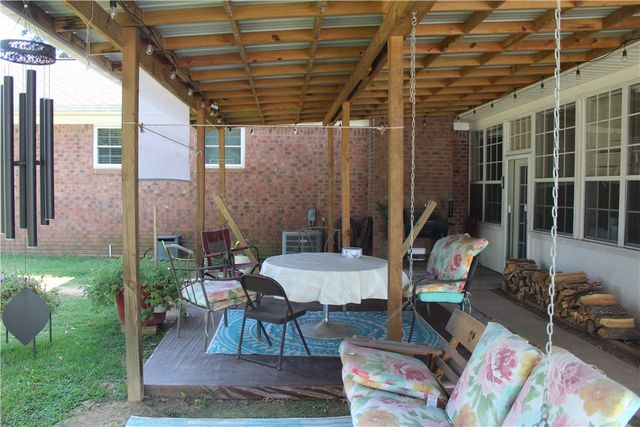 26 Sherwood Lane, Clarksville, AR 72830