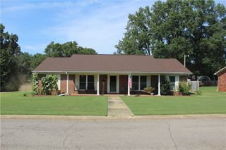 26 Sherwood Lane, Clarksville, AR 72830