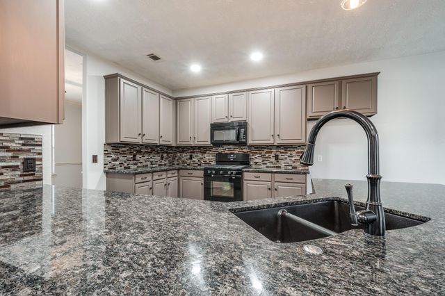 19106 Aquatic Drive, Humble, TX 77346