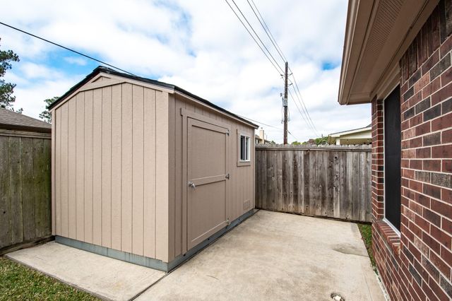 19106 Aquatic Drive, Humble, TX 77346