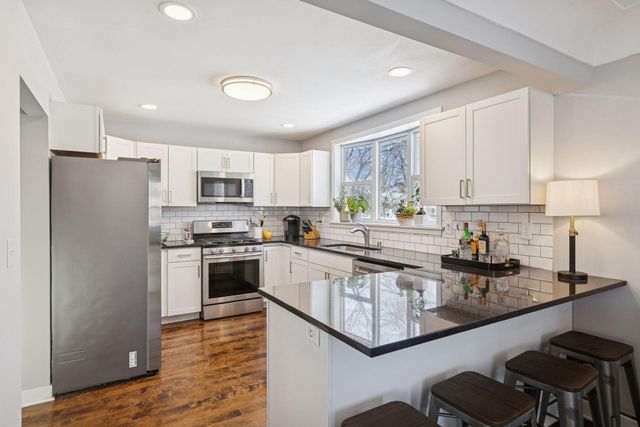 3525 30th Avenue N, Robbinsdale, MN 55422