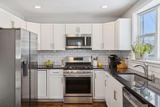 3525 30th Avenue N, Robbinsdale, MN 55422