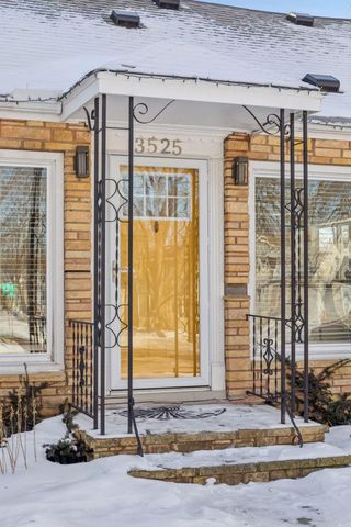 3525 30th Avenue N, Robbinsdale, MN 55422