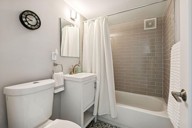 3525 30th Avenue N, Robbinsdale, MN 55422