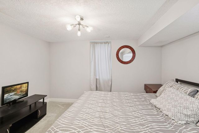 3525 30th Avenue N, Robbinsdale, MN 55422