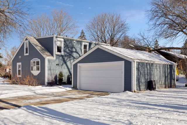 3525 30th Avenue N, Robbinsdale, MN 55422