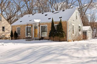 3525 30th Avenue N, Robbinsdale, MN 55422