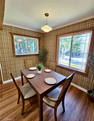 585 Arrowhead Villa Road, Lake Arrowhead, CA 92352