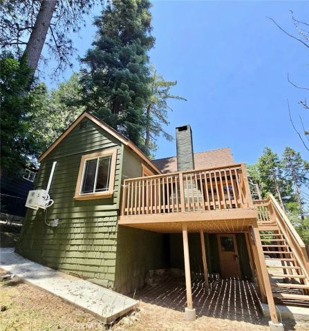 585 Arrowhead Villa Road, Lake Arrowhead, CA 92352