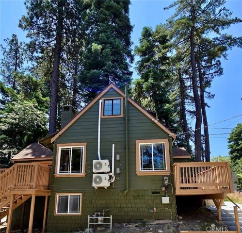 585 Arrowhead Villa Road, Lake Arrowhead, CA 92352