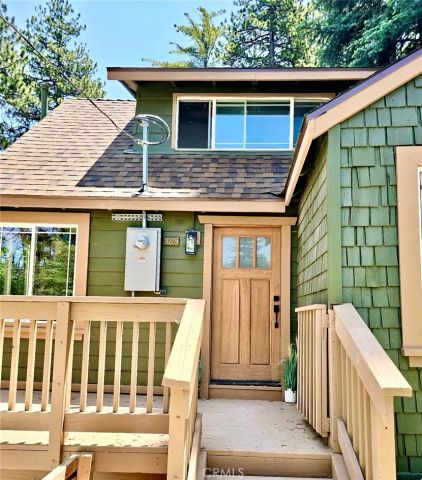 585 Arrowhead Villa Road, Lake Arrowhead, CA 92352